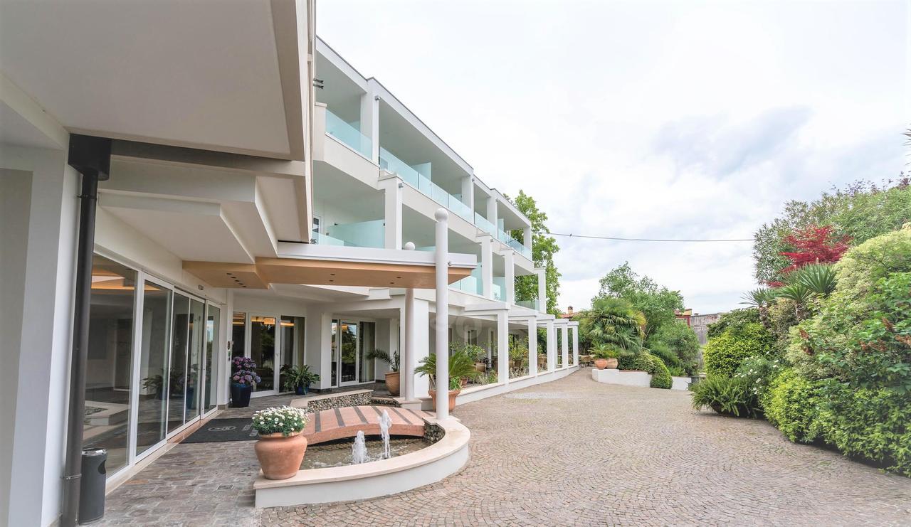 Hotel Giulietta Romeo Lazise Eksteriør bilde